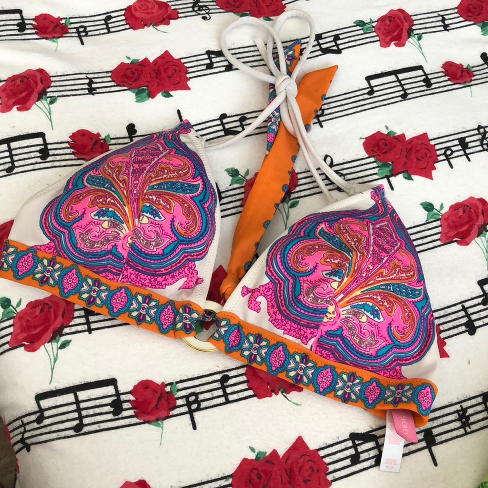 Victoria’s Secret bikini top